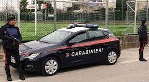 Napoli, ancora un’allegra partita di calcio in Piazza Mercato, stavolta ci pensano i carabinieri
