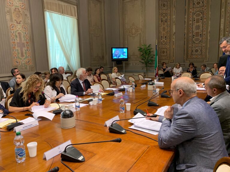 Dalle Regioni al Governo: “Non più 21 indicatori ma soltanto cinque. E basta con il cosiddetto re-testing!”