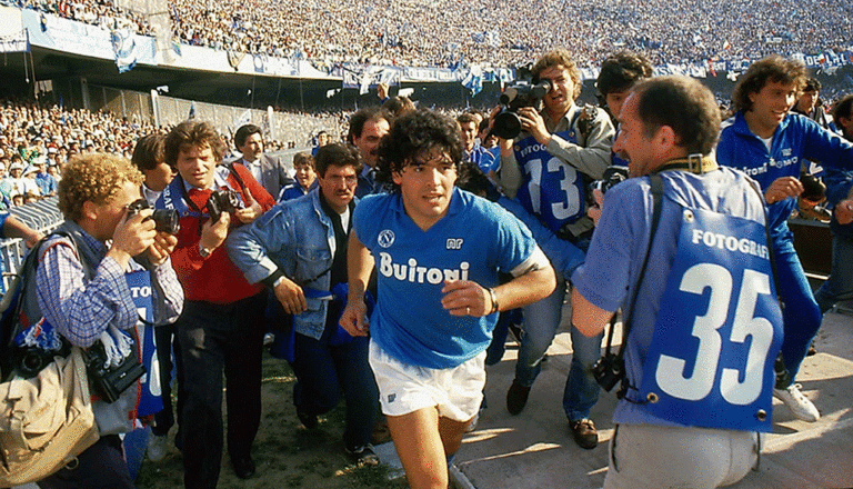 Atroce: Napoli perde il suo ‘re’, è morto Diego Maradona