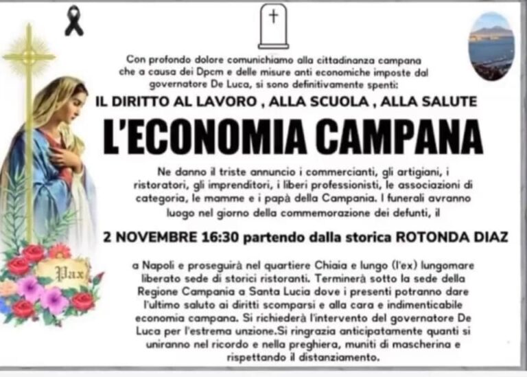 Finto corteo funebre di protesta sul lungomare di Napoli: “Le nostre attività rischiano di morire!”
