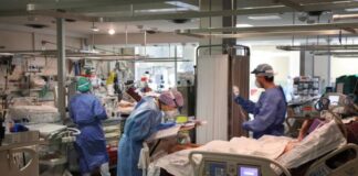 Ricoveri, l’allarme dell’Agenas: soglia critica superata in 16 regioni, tra cui Campania