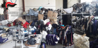 Terzigno: smaltimento illecito di rifiuti tessili, denunciato 39enne