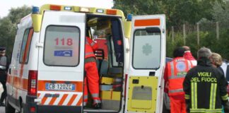 Tragedia a Marcianise, 31enne si ribalta con l’auto, morto sul colpo