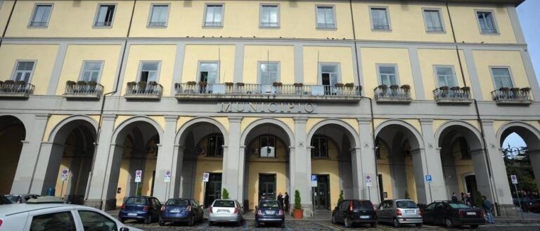 Aversa, assistenza alunni con disabilità: il dirigente Accardo si arrampica sugli specchi e non accoglie la richiesta della D’Angelo