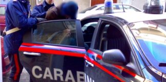 Napoli, scontro tra clan per il controllo dello spaccio: tre persone in manette