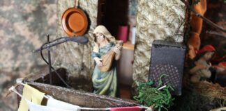 Sant’Antonio Abate, il presepe ai tempi del Covid: l’opera magica e amara di Costantino Imparato