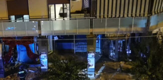 Casoria: esplosione nella notte nella galleria Marconi, danni a negozi ed auto in sosta