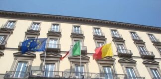 Napoli, rinviata la seduta del Consiglio comunale per rendere omaggio a Maradona