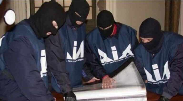 Il rapporto della Dia: “Baby gang scatenate e la camorra fa affari durante la pandemia”