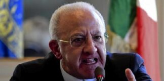 De Luca all’assemblea regionale Anci Campania: “Meloni fa solo demagogia. E sull’abuso d’ufficio: “Vigliaccheria del Pd”