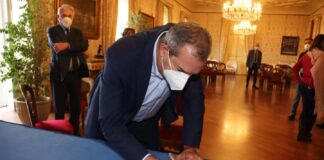 De Magistris attacca De Luca: “Rispetto, i cittadini non sono sudditi…”. Intanto predisposti controlli a Capodichino