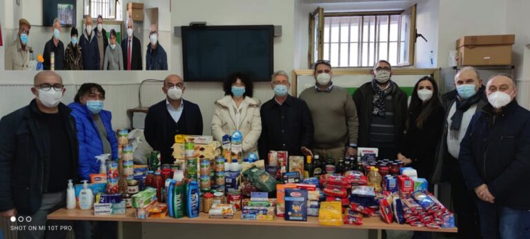 Sezione del Pd di San Nicola la Strada aperta per due giorni: raccolta alimenti per le famiglie in difficoltà