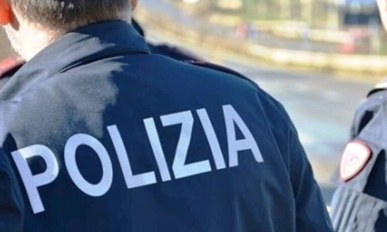 Milano, 37enne arrestato in metro: era  ricercato per terrorismo in Algeria