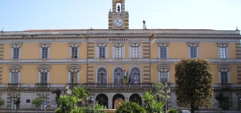 Afragola, Raffaele Mosca: “Città in uno stato comatoso. Prosegue l’assalto alla diligenza e persiste la logica delle prebende”