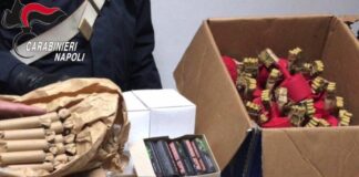 Carabinieri e polizia in azione: sequestro di botti illegali, tre le persone denunciate