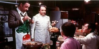 Natale ad Aversa, Golia aggiunge 4 posti a tavola per Innocenti, Diana, Sagliocco e Romano: cenone con aragoste e champagne. Saltano 3 assessori, Caterino nelle mani di Graziano