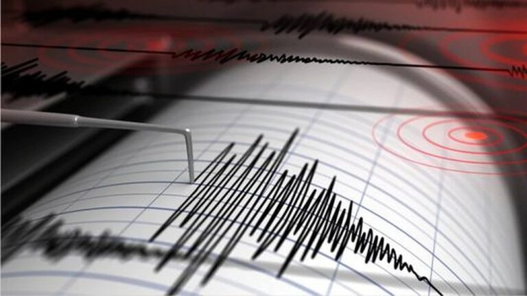 Leggera scossa di terremoto a Pozzuoli, la terra trema (5,2) anche in Croazia: paura a Trieste