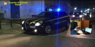 False attestazioni per il reddito di cittadinanza, centinaia di finanzieri in vari quartieri di Napoli: sequestrato un milione di euro