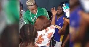 Osimhen e la positività al covid: tifosi arrabbiati e dalla società multa salatissima