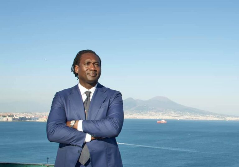 L’avvocato Hilarry Sedu: “Prima della discussione di una causa mi è stato chiesto se fossi laureato…”