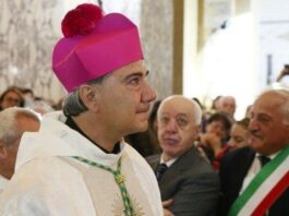 Napoli, i disoccupati incontrano l’arcivescovo Battaglia: “Don Mimmo ci sostenga”