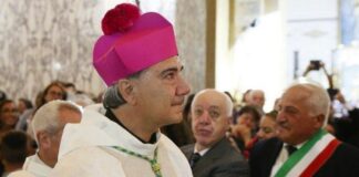 Napoli, i disoccupati incontrano l’arcivescovo Battaglia: “Don Mimmo ci sostenga”