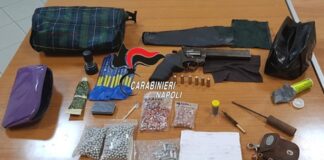 Castellammare: in casa pistola giocattolo modificata e materiale per realizzare munizioni: arrestato 31enne