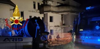 Monteforte Irpino, drammatico incendio in una abitazione abbandonata: un morto ed un ferito grave