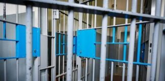 Carcere di Salerno, 36enne morto in cella. Il garante dei detenuti: “Verità e giustizia per la famiglia”