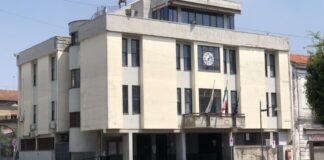 Succivo, inchiesta farmacia comunale/2 Bando per la gestione pieno di ombre, sembra fatto su misura: va revocato altrimenti fioccheranno i ricorsi