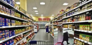 Si infittisce il mistero dei diamanti: uno sconosciuto li perde in un supermercato di Napoli ma non torna a reclamarli