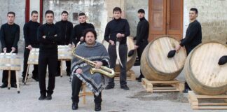 Rinviata a domani l’esibizione di Enzo Avitabile e i Bottari di Portico al Festival di Sanremo