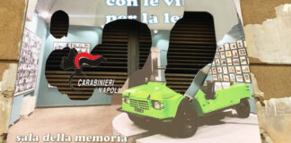 Pannello dedicato a Siani danneggiato: otto minorenni denunciati e ‘pronti’ a risarcire