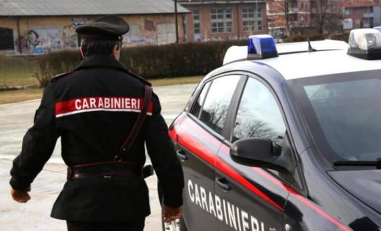 Napoli: arrestati i genitori del bambino nato in casa e ricoverato con delle ustioni sul corpo
