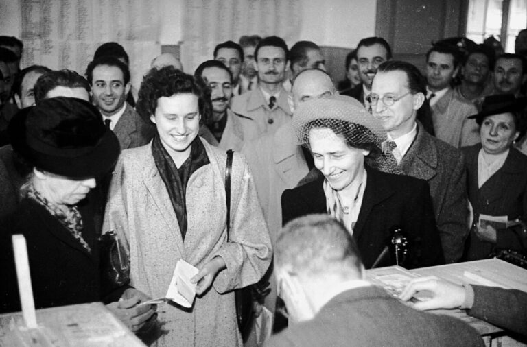 Diritto di voto alle donne, 76 anni fa il via libera: ma non per tutte e non per candidarsi!