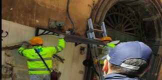 Napoli: prosegue la rimozione di murales ed altarini abusivi