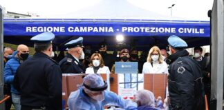 Campania: è caos vaccini, l’Asl Napoli 1 blocca le vaccinazioni agli ultra 70enni. Si adegua anche l’Asl Caserta. In arrivo numero verde
