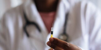 Napoli: muore quattro giorni dopo aver fatto il vaccino, denuncia dei familiari: vogliamo chiarezza!