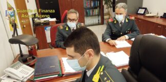 Napoli: nove persone denunciate per truffe, nell’ambito di una indagine sulle assicurazioni via web