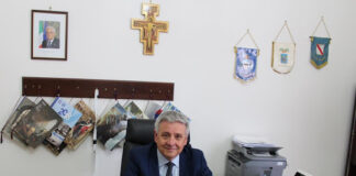 San Tammaro: sette consiglieri dal notaio, sfiduciato il sindaco Stellato