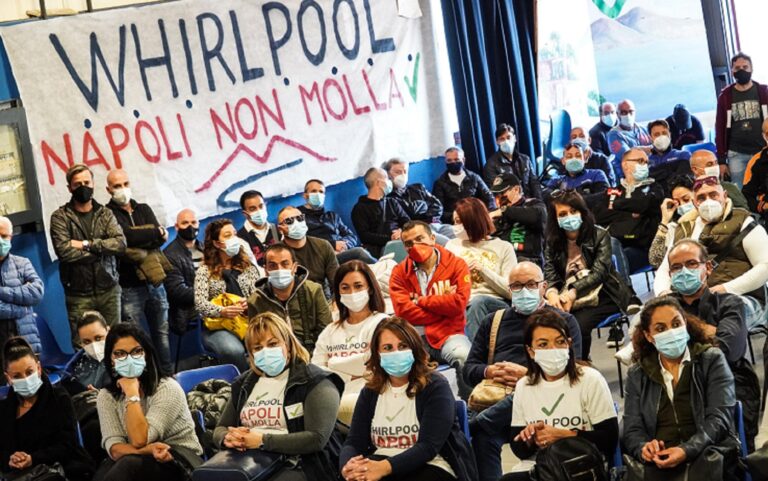 Marcia di protesta verso Carinola, dei lavoratori della Whirlpool di Napoli