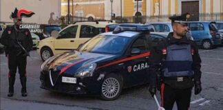 Agguato in un bar di Miano, 60enne con precedenti penali ucciso con numerosi colpi di arma da fuoco