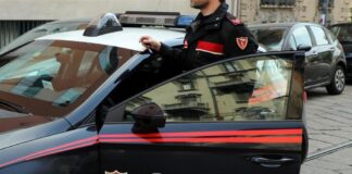 Rapine con pistola scenica e scooter a Napoli: fermati due incensurati 18enni