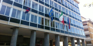 False ordinanze sulle scuole di Caserta, il Comune: “Si tratta di fotomontaggi, si torna in classe!”