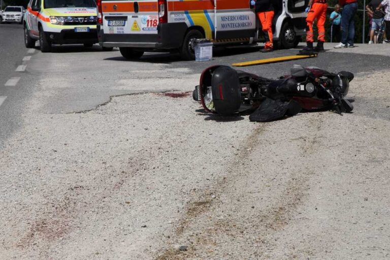 Tragico incidente sulla Statale 162 (territorio Pollena Trocchia), perde la vita motociclista 31enne