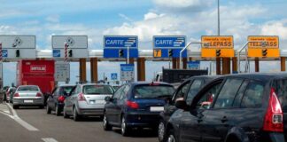 Protesta dei mercatari, bloccato il tratto di autostrada Caserta-Napoli