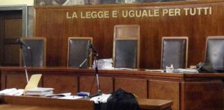 Drogato travolse e uccise due ventenni a Napoli, per lui niente carcere. Il padre della ragazza: “Questa non è giustizia”