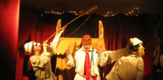 Riecco il teatro delle Guarantelle: domenica spettacolo gratis a Napoli in largo Banchi Nuovi