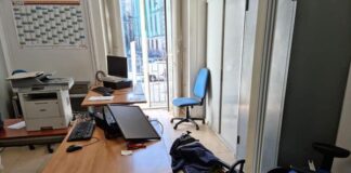 Napoli: gli sequestrano telefonino rubato, distrugge sede dei vigili. L’assessore Clemente: “Inaudito quanto accaduto!”