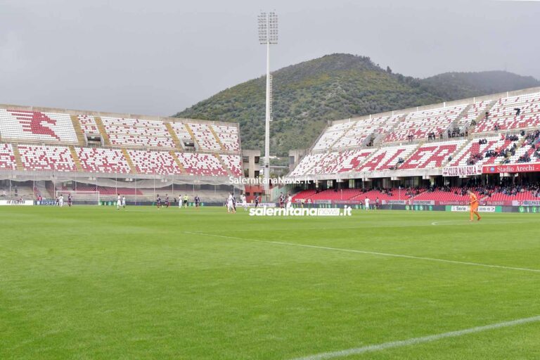 Salerno: per le vaccinazioni disponibile anche lo stadio Arechi, il via da venerdì prossimo